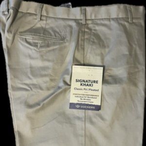 Mens Dockers - Brand New 40 x30